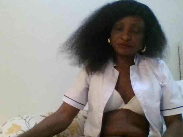 lovelylips webcam