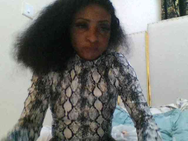 lovelylips webcam