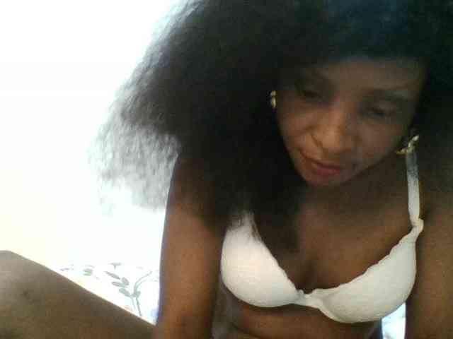 lovelylips webcam