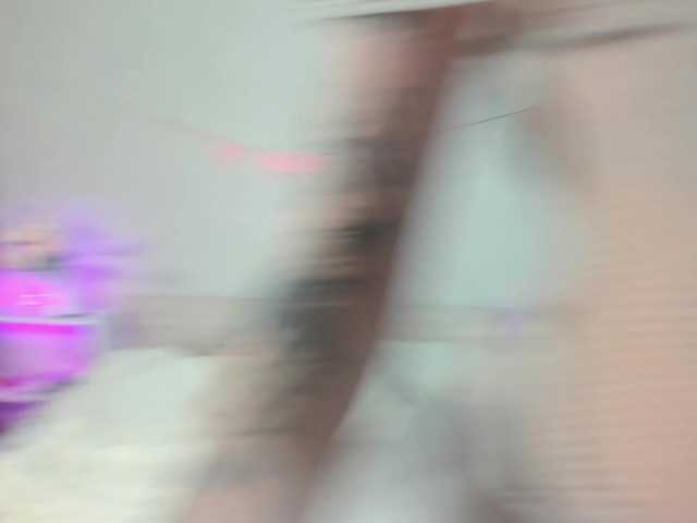 Sweeety-pie's BongaCams show and profile