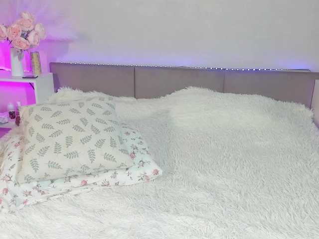 Sweeety-pie's BongaCams show and profile