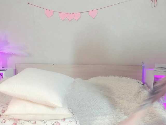 Sweeety-pie's BongaCams show and profile