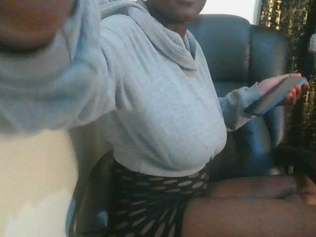  Sexymia25 chat room