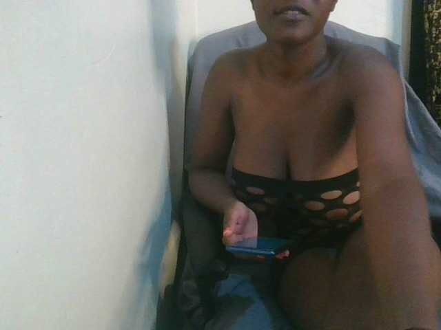  Sexymia25 chat room