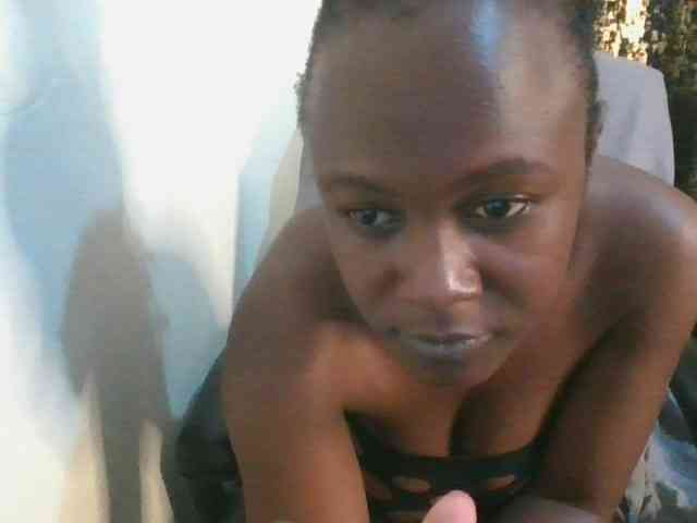 Sexymia25 webcam