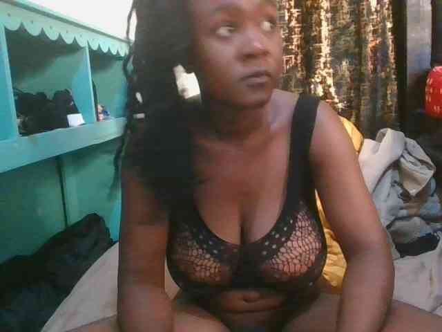 Sexymia25 Live Webcam on BongaCams