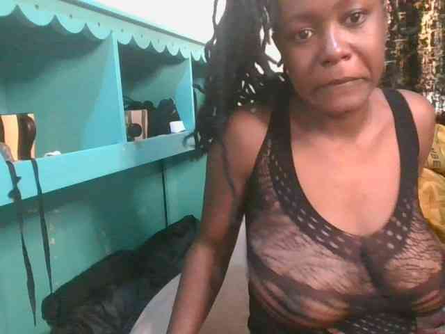 Sexymia25 Live Webcam on BongaCams