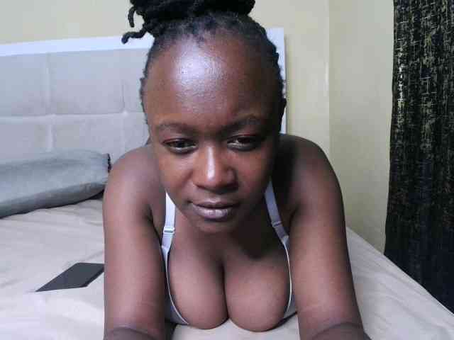 Sexymia25 webcam