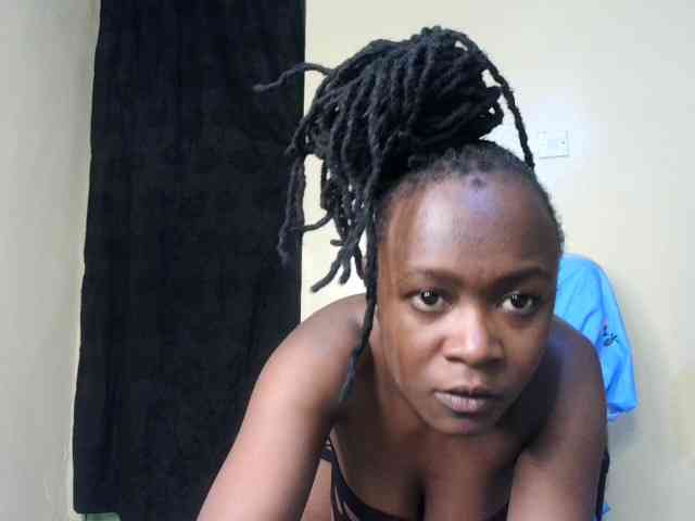 Sexymia25 webcam