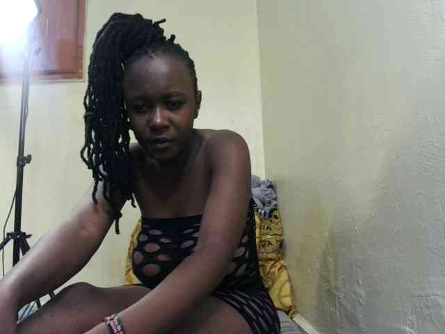 Sexymia25 webcam