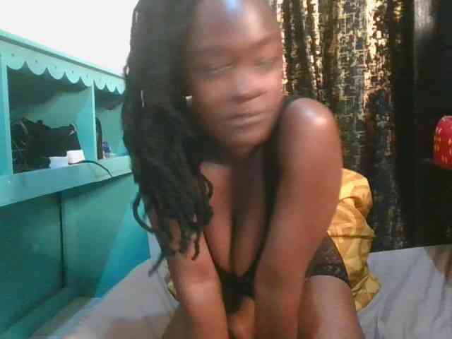 Sexymia25 webcam