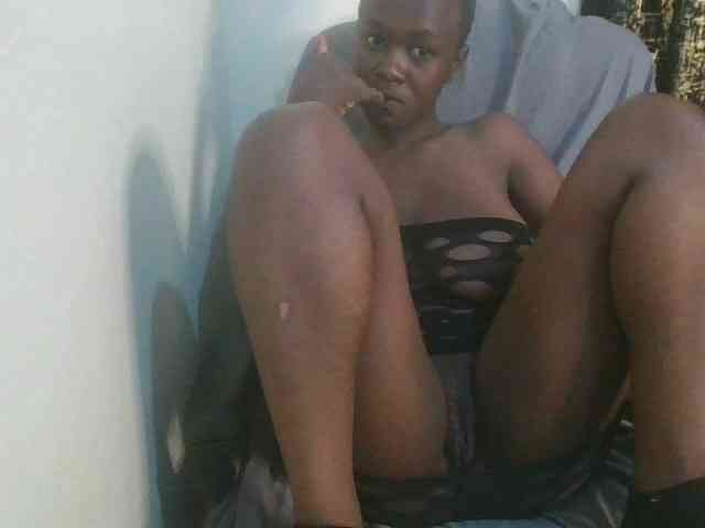 Sexymia25 webcam