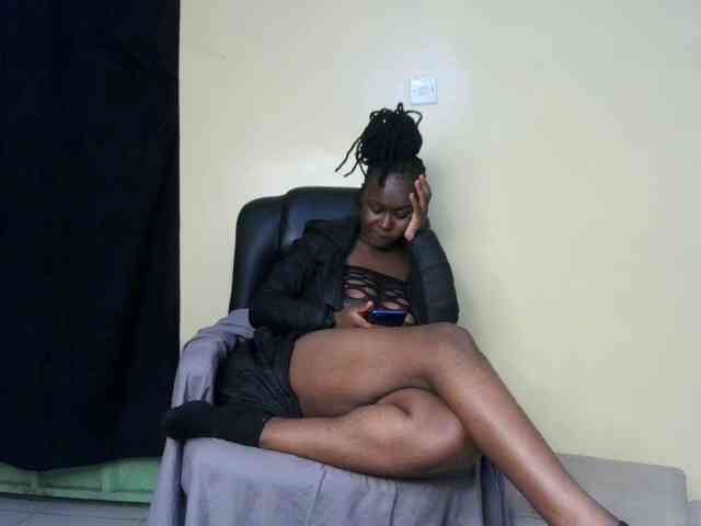 Sexymia25 webcam