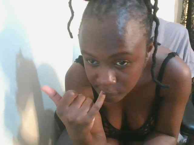 Sexymia25 webcam