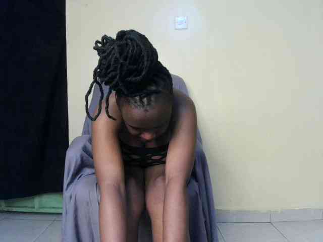 Sexymia25 webcam