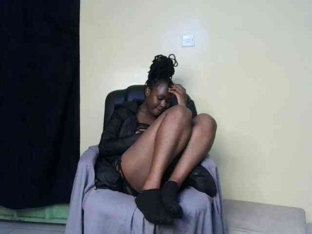 Sexymia25 webcam