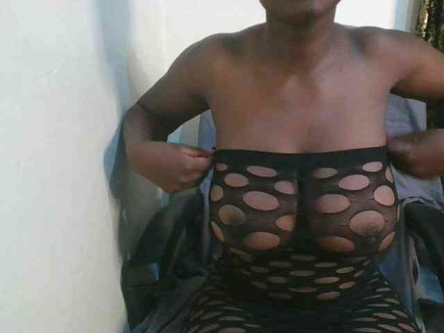 Sexymia25 webcam