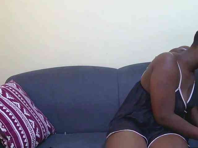 HONEY-BUN Live Webcam on BongaCams