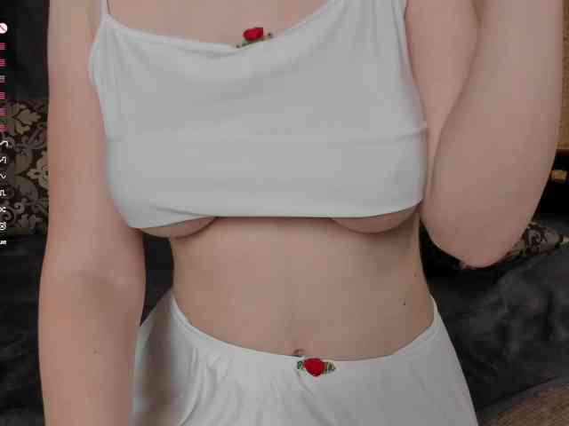 kristinakaram webcam