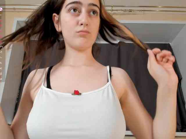 kristinakaram webcam