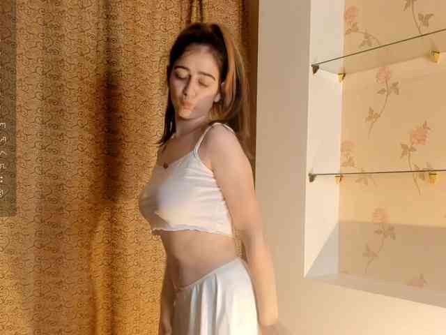 kristinakaram webcam