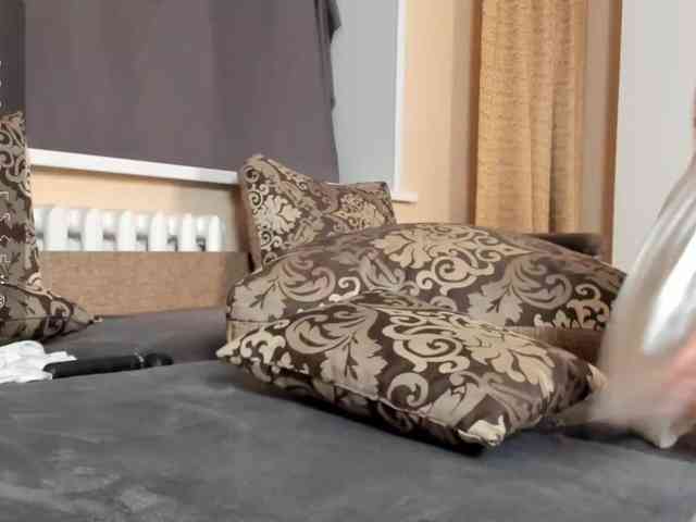 kristinakaram webcam