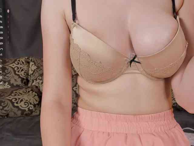 kristinakaram webcam
