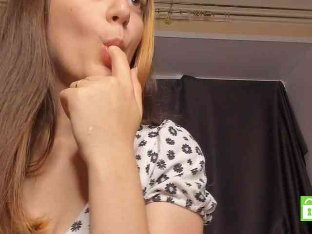 kristinakaram webcam