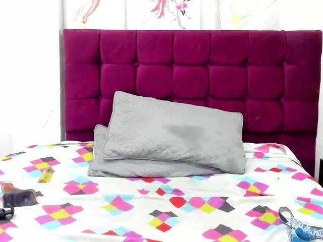 MashaPink's BongaCams show and profile