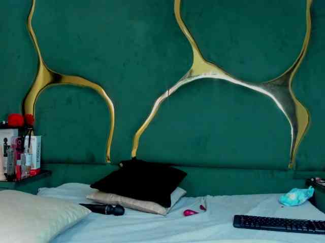 MiaDixon webcam