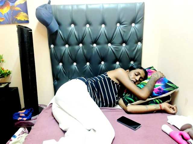 temptressqeen's BongaCams show and profile