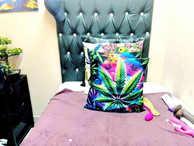 temptressqeen webcam