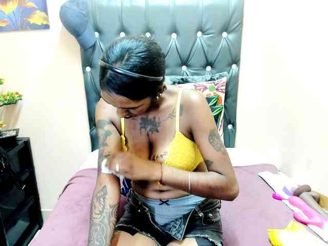 temptressqeen webcam