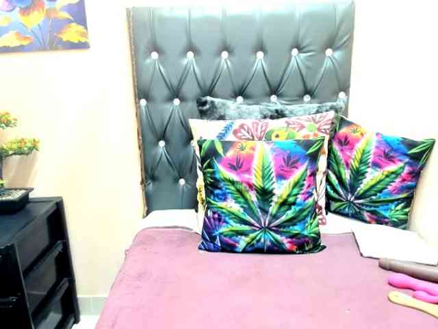 temptressqeen webcam