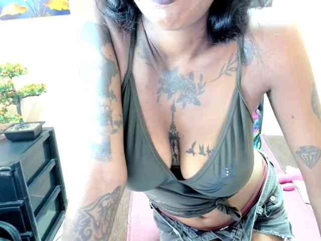 temptressqeen webcam