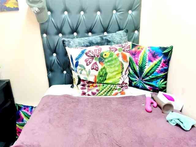 temptressqeen webcam