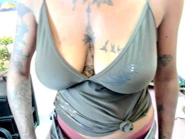 temptressqeen webcam