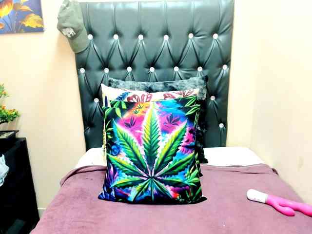 temptressqeen webcam