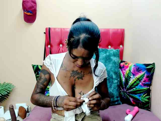 temptressqeen temptressqeen