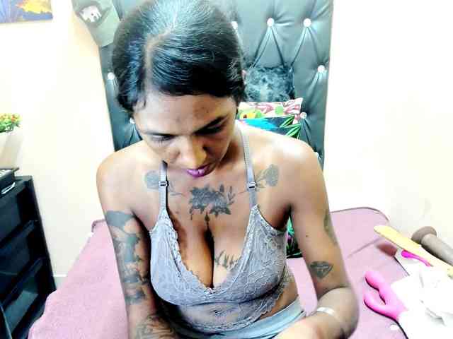 temptressqeen webcam