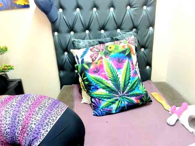 temptressqeen webcam