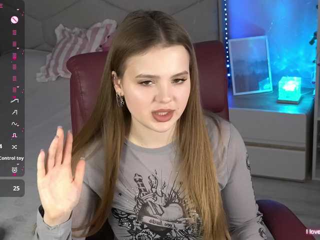 AfinaNights's BongaCams show and profile