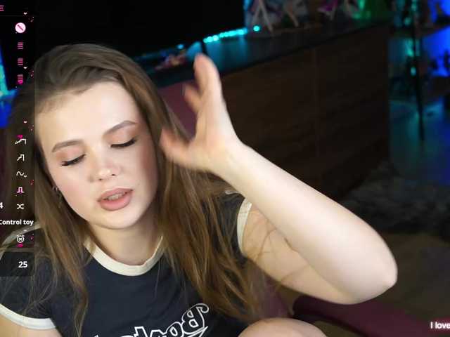 AfinaNights's BongaCams show and profile