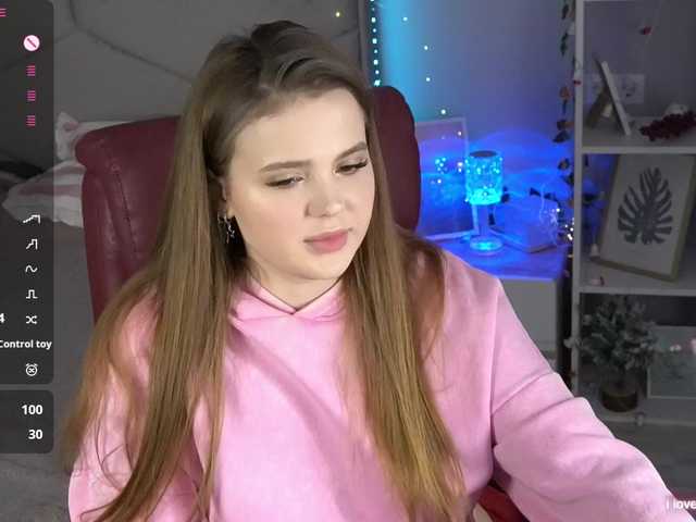 AfinaNights's BongaCams show and profile