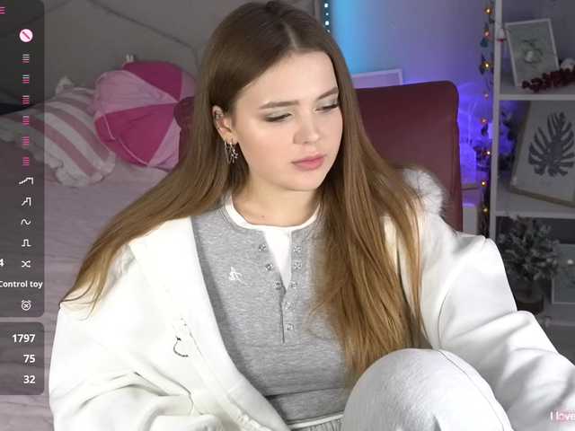 AfinaNights's BongaCams show and profile