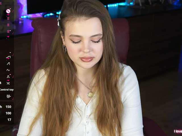 AfinaNights's BongaCams show and profile