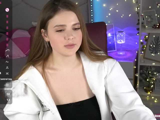 AfinaNights's BongaCams show and profile