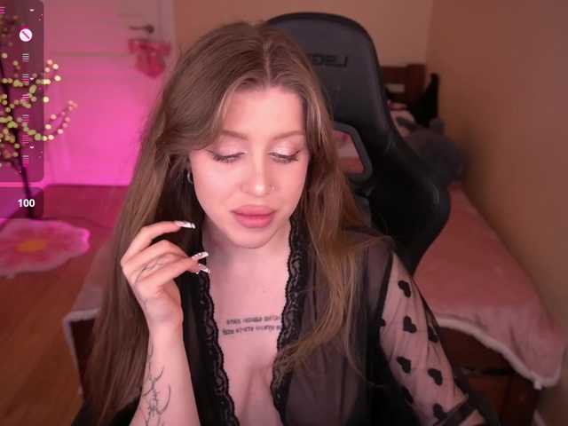 OnlyPenny's BongaCams show and profile