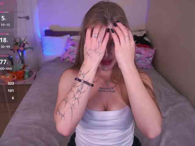 OnlyPenny bongacams