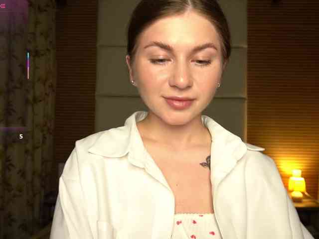 striptease chat room YoursGirlAlice